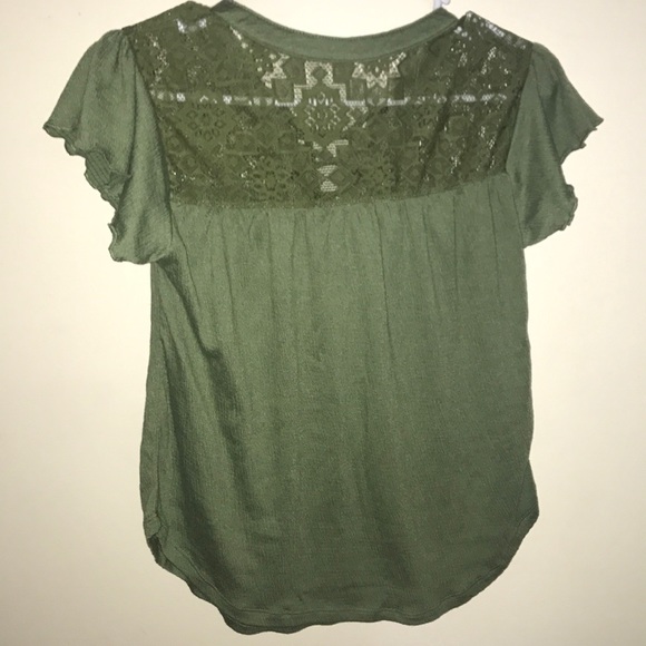 Short sleeve shirt with cross straps - Picture 2 of 2